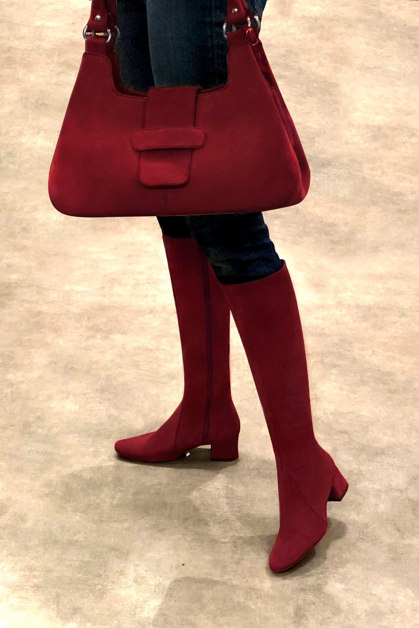 Burgundy red matching hnee-high boots and . Worn view - Florence KOOIJMAN